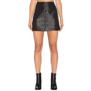 Free People Vegan Leather Mini Skirt Black Size 2 US Zipper “Zip‎ It”